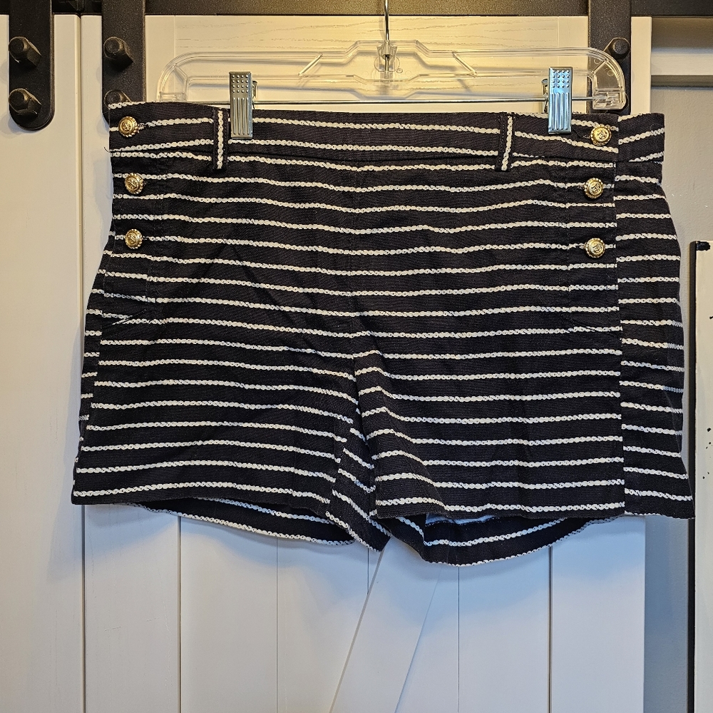 Kenar Shorts